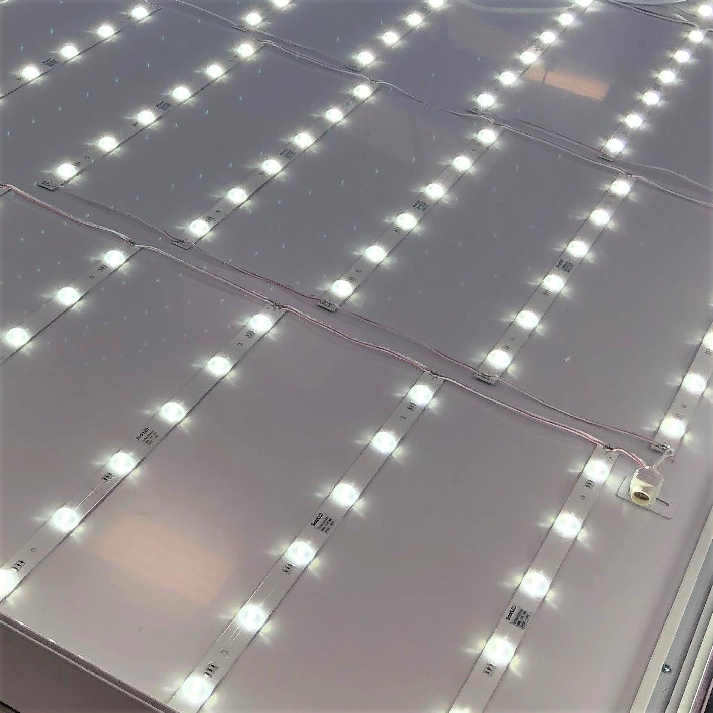 Bespoke led lighting solutions to evenly illuminate any substrate.